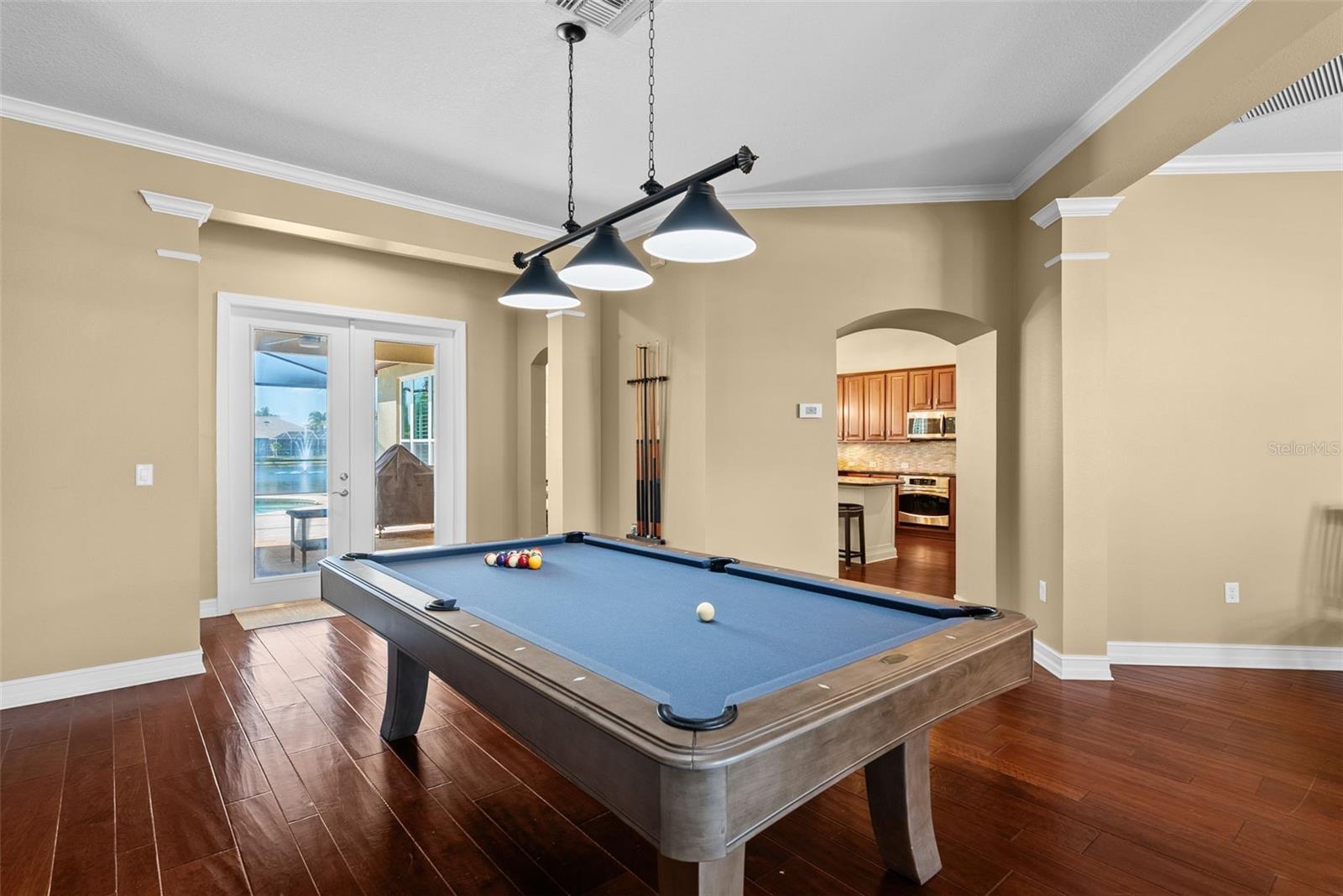 Listing photo id 10 for 22810 Collridge Drive