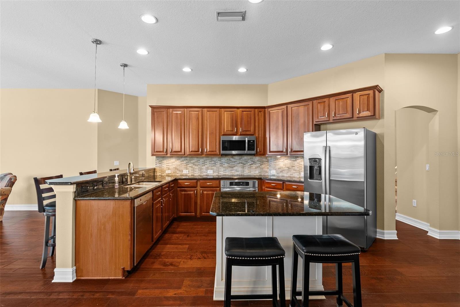 Listing photo id 14 for 22810 Collridge Drive