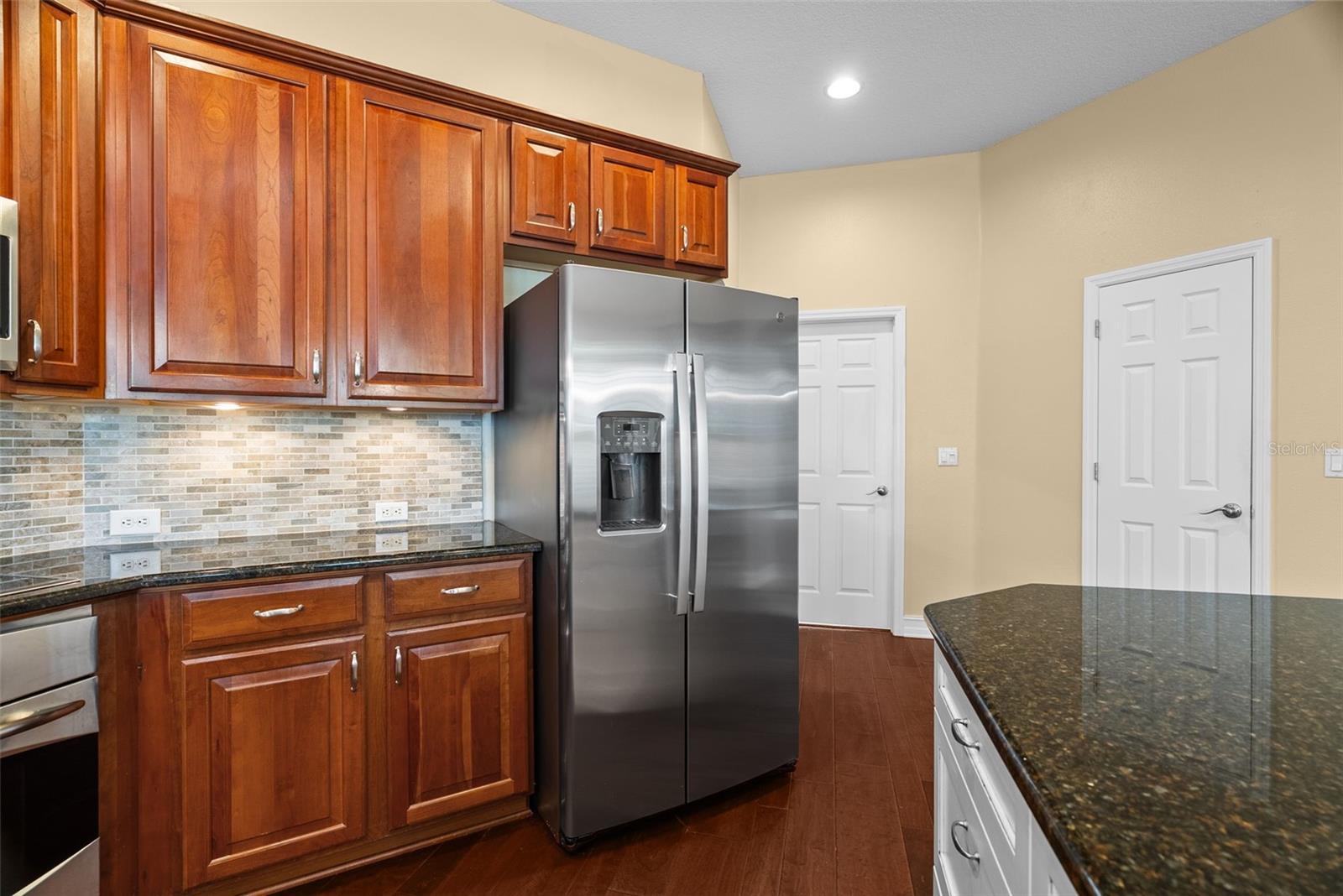 Listing photo id 19 for 22810 Collridge Drive