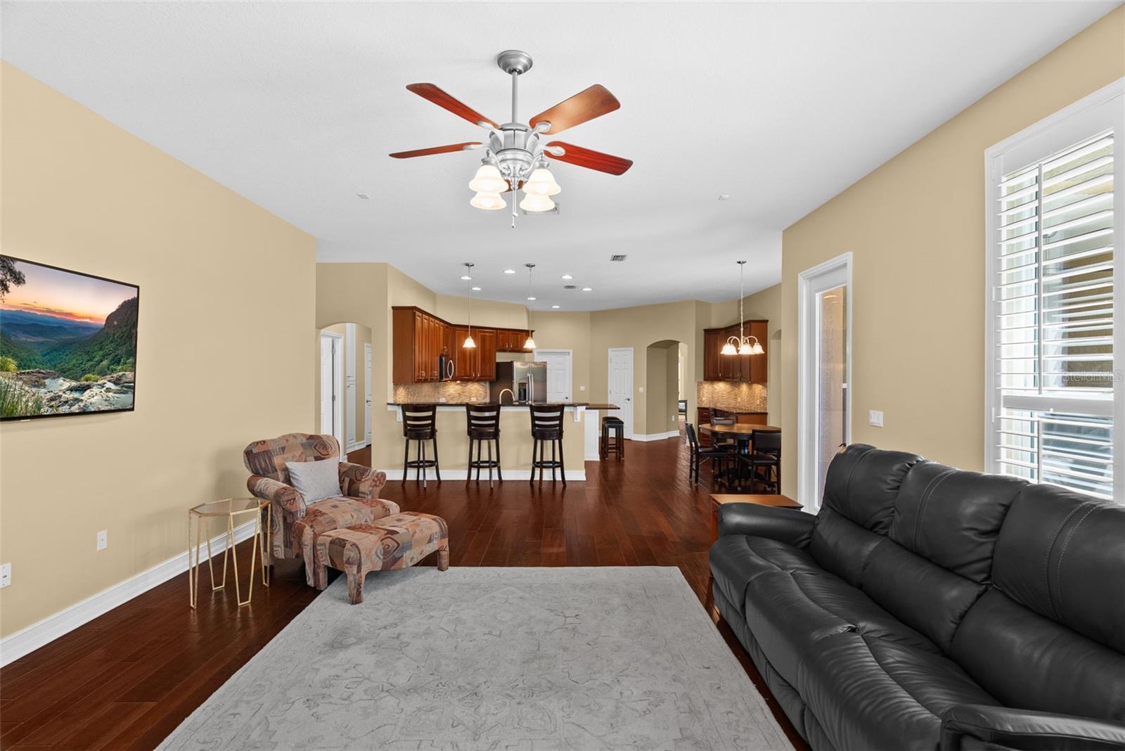 Listing photo id 24 for 22810 Collridge Drive