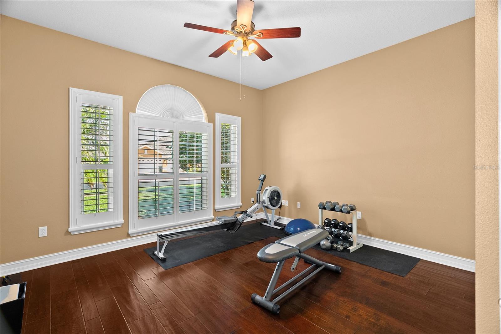 Listing photo id 39 for 22810 Collridge Drive