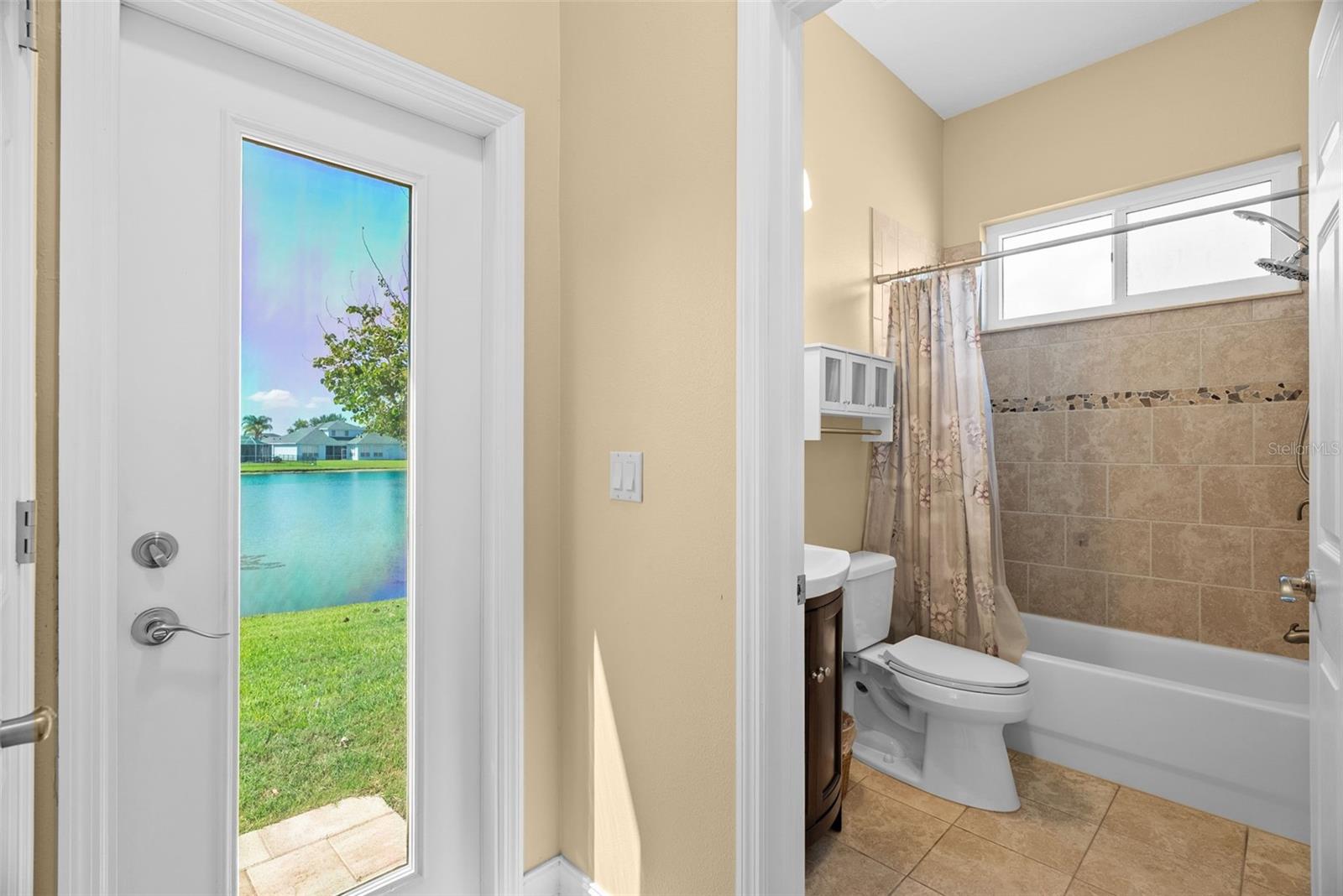 Listing photo id 41 for 22810 Collridge Drive