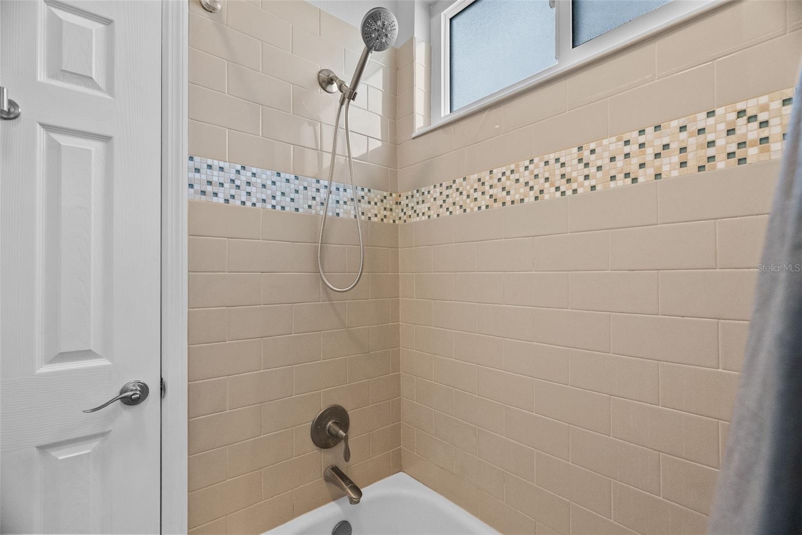 Listing photo id 48 for 22810 Collridge Drive