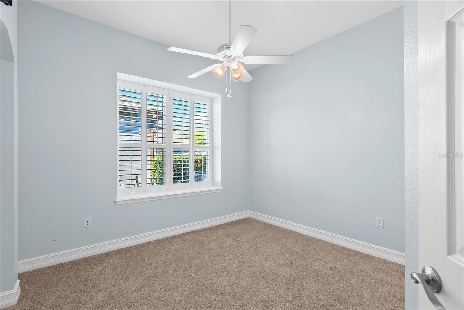 Listing photo id 50 for 22810 Collridge Drive