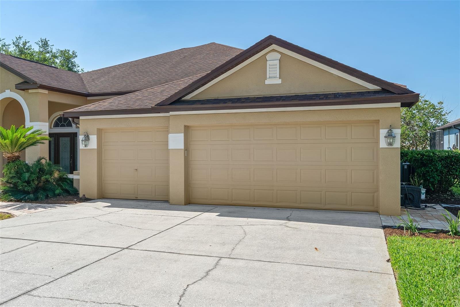 Listing photo id 73 for 22810 Collridge Drive