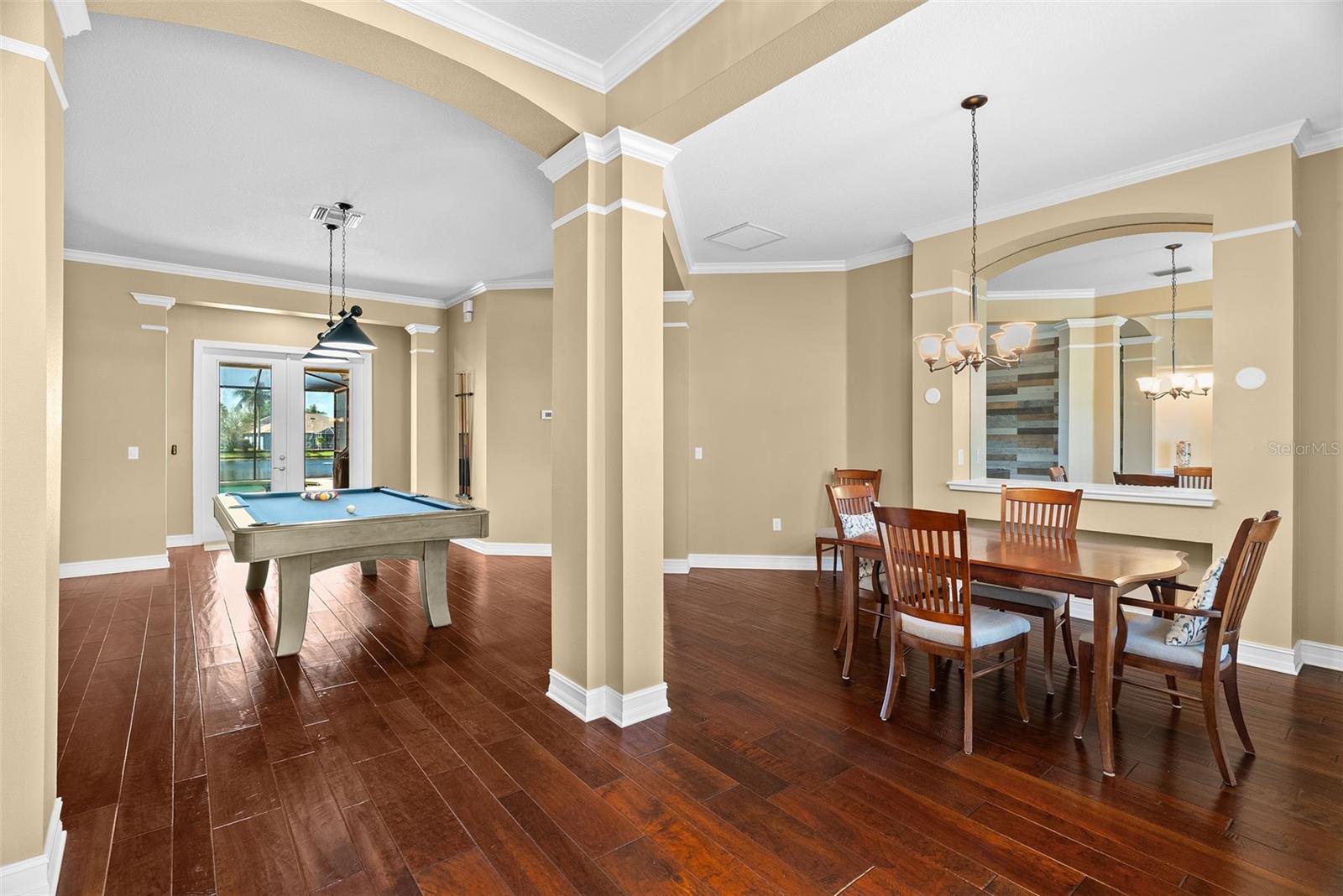 Listing photo id 6 for 22810 Collridge Drive