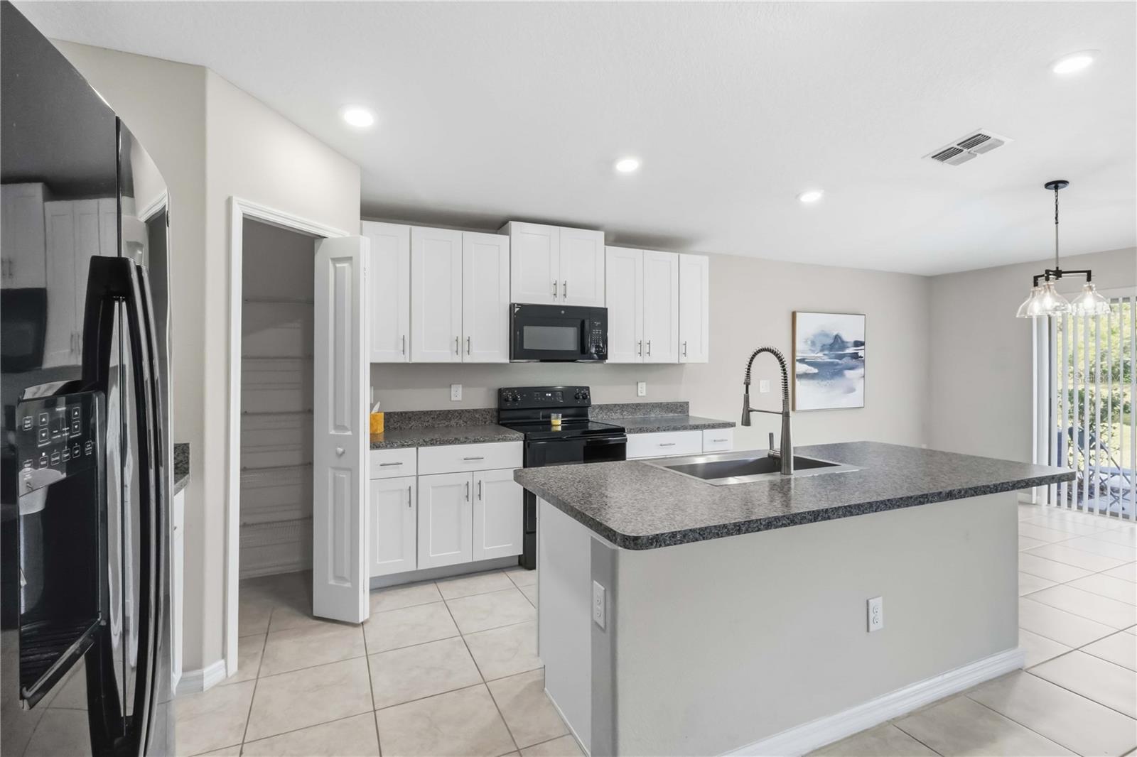 Image 6 of 27 For 7152 Samuel Ivy Drive