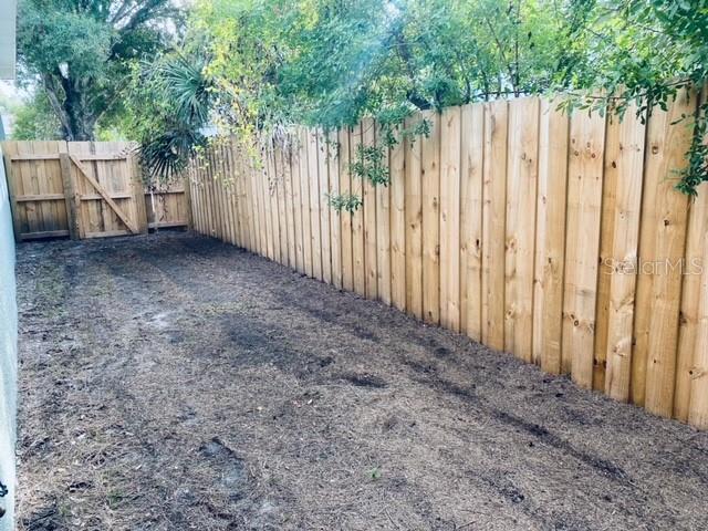 Image 23 of 24 For 1325 James Avenue S