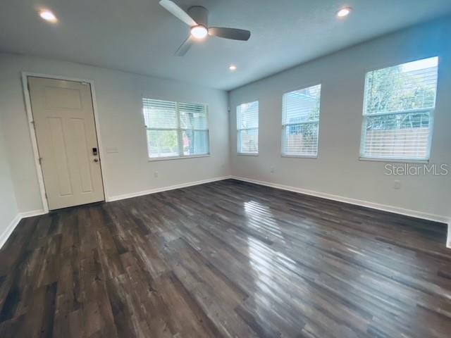 Image 9 of 24 For 1325 James Avenue S