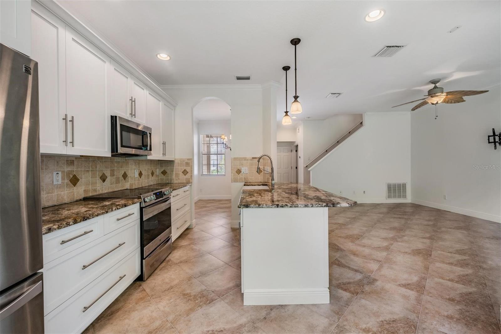 Image 20 of 52 For 14553 Mirabelle Vista Circle