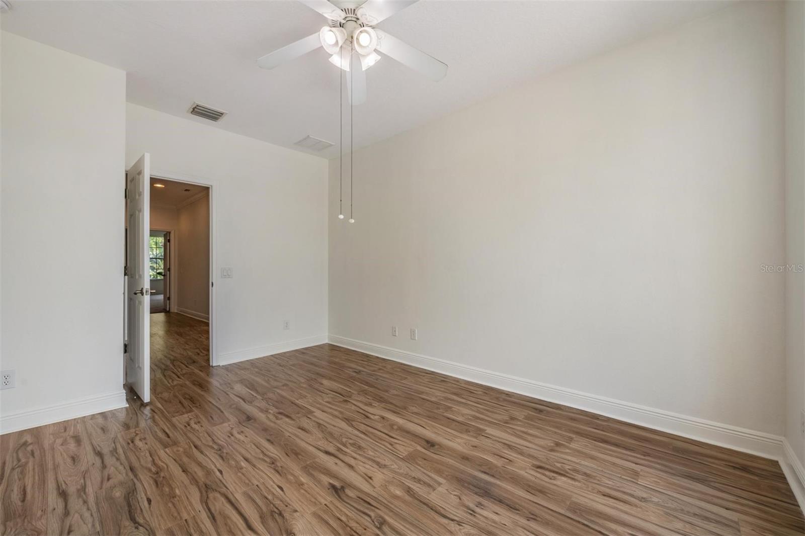 Image 32 of 52 For 14553 Mirabelle Vista Circle