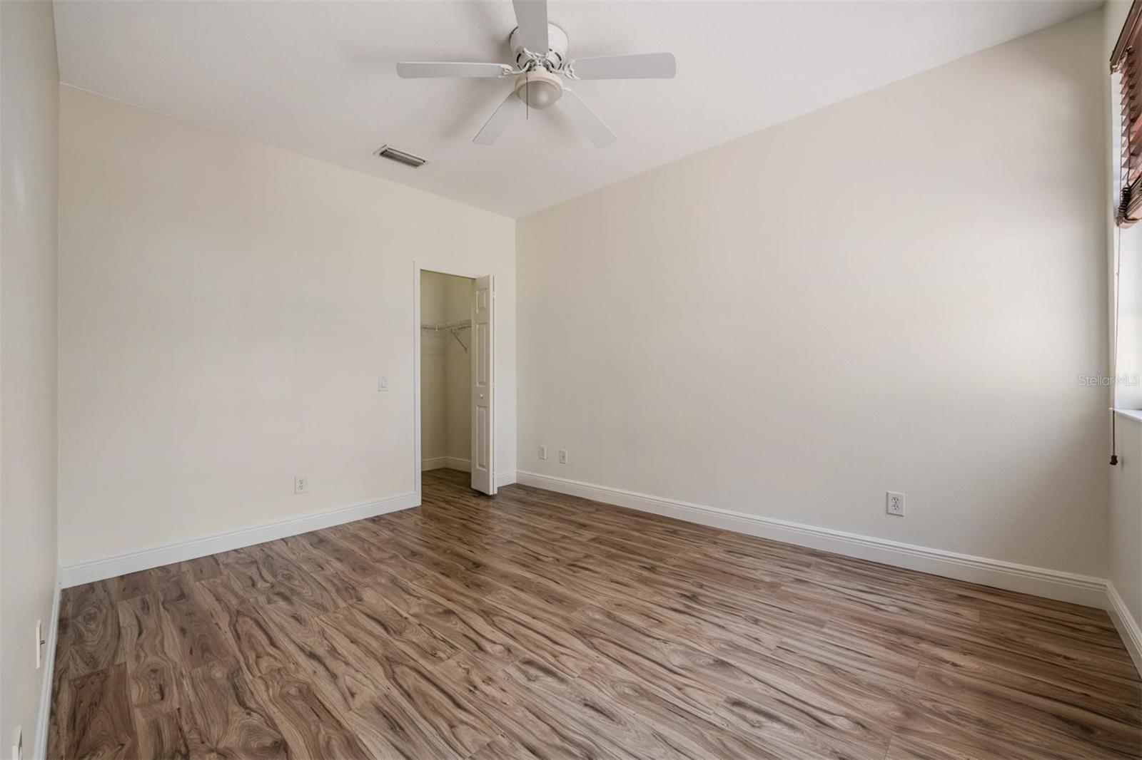 Image 33 of 52 For 14553 Mirabelle Vista Circle