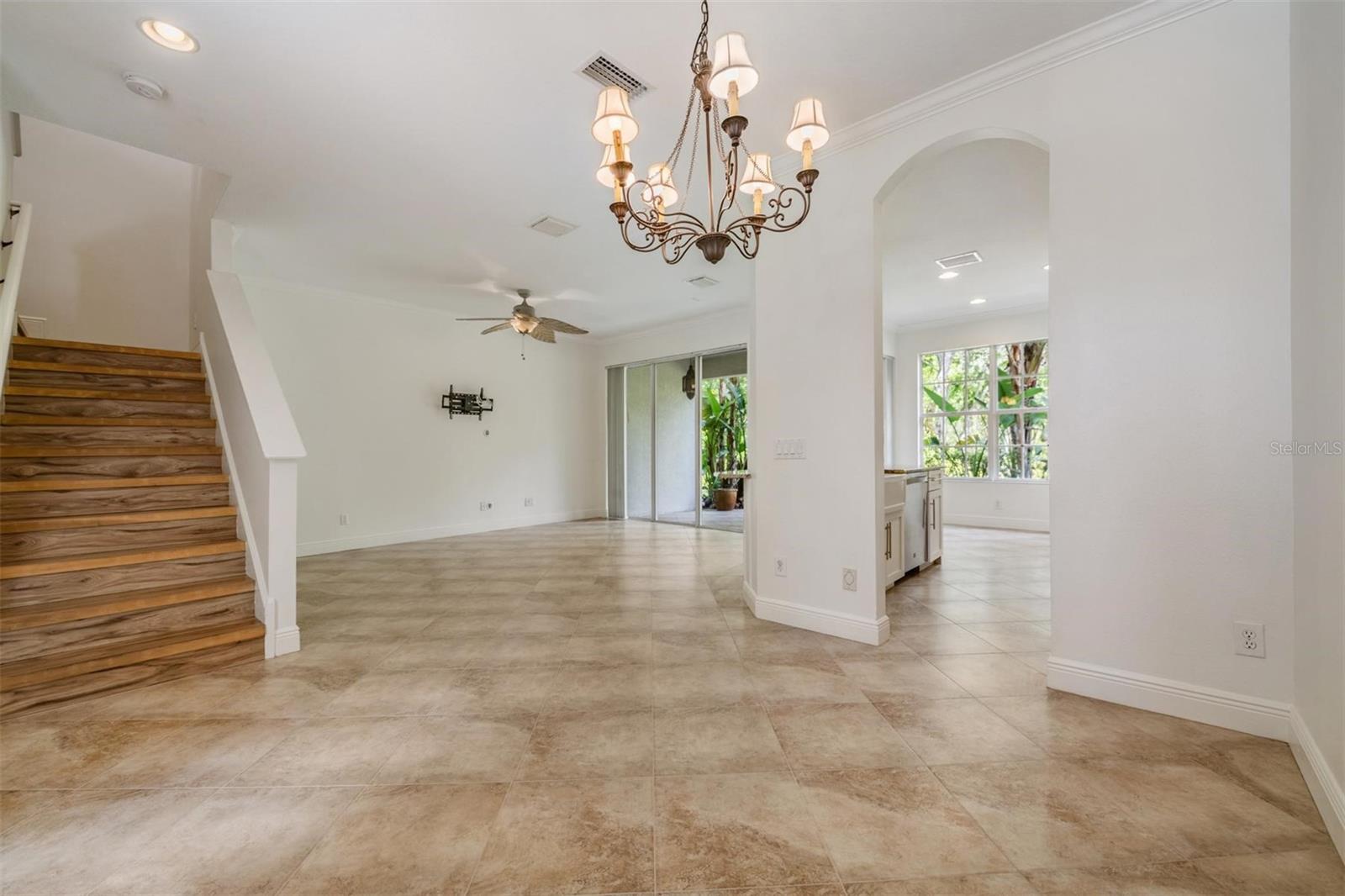 Image 7 of 52 For 14553 Mirabelle Vista Circle