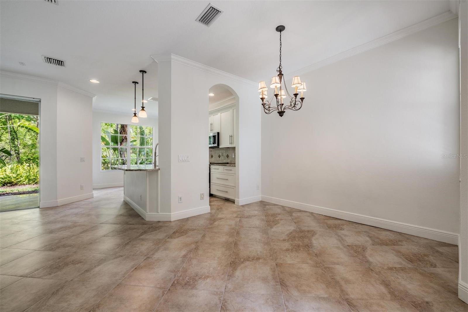 Image 8 of 52 For 14553 Mirabelle Vista Circle