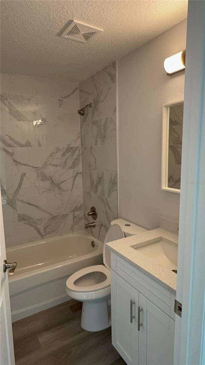 Image 10 of 69 For 13670 113 Place