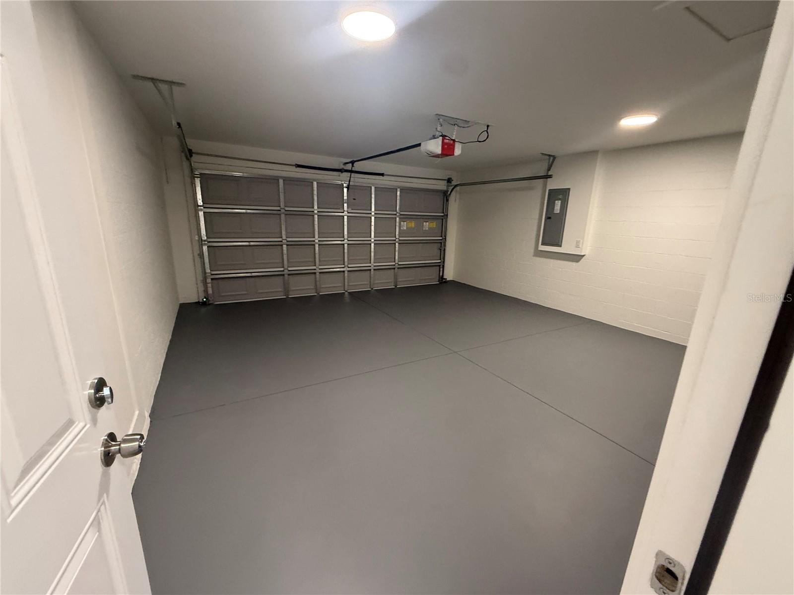 Image 18 of 69 For 13670 113 Place