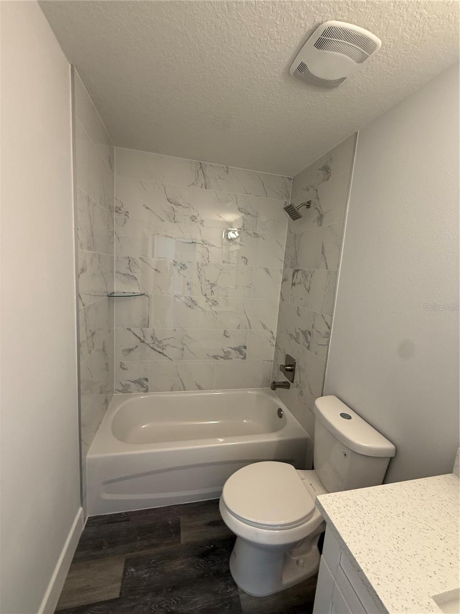 Image 32 of 69 For 13670 113 Place