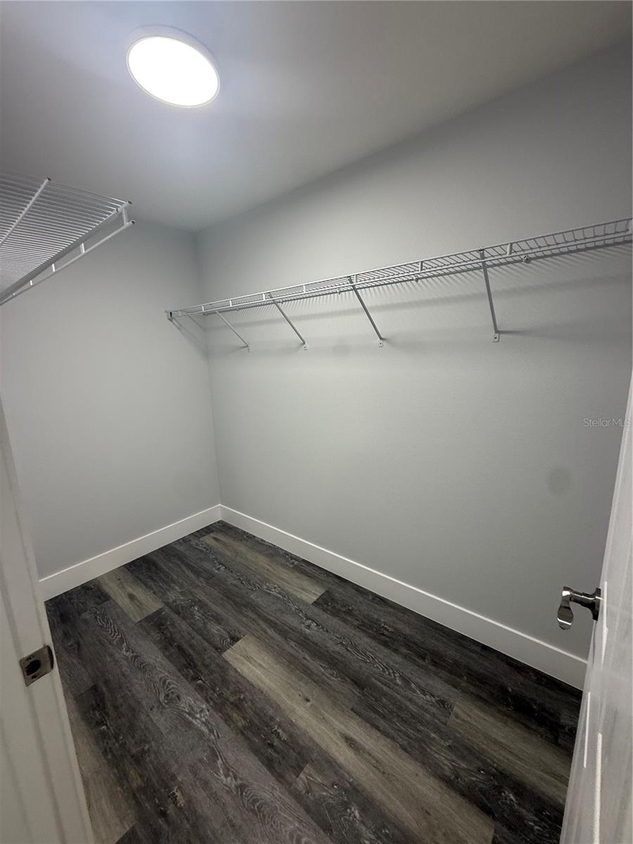 Image 33 of 69 For 13670 113 Place