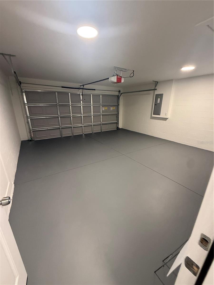 Image 41 of 69 For 13670 113 Place