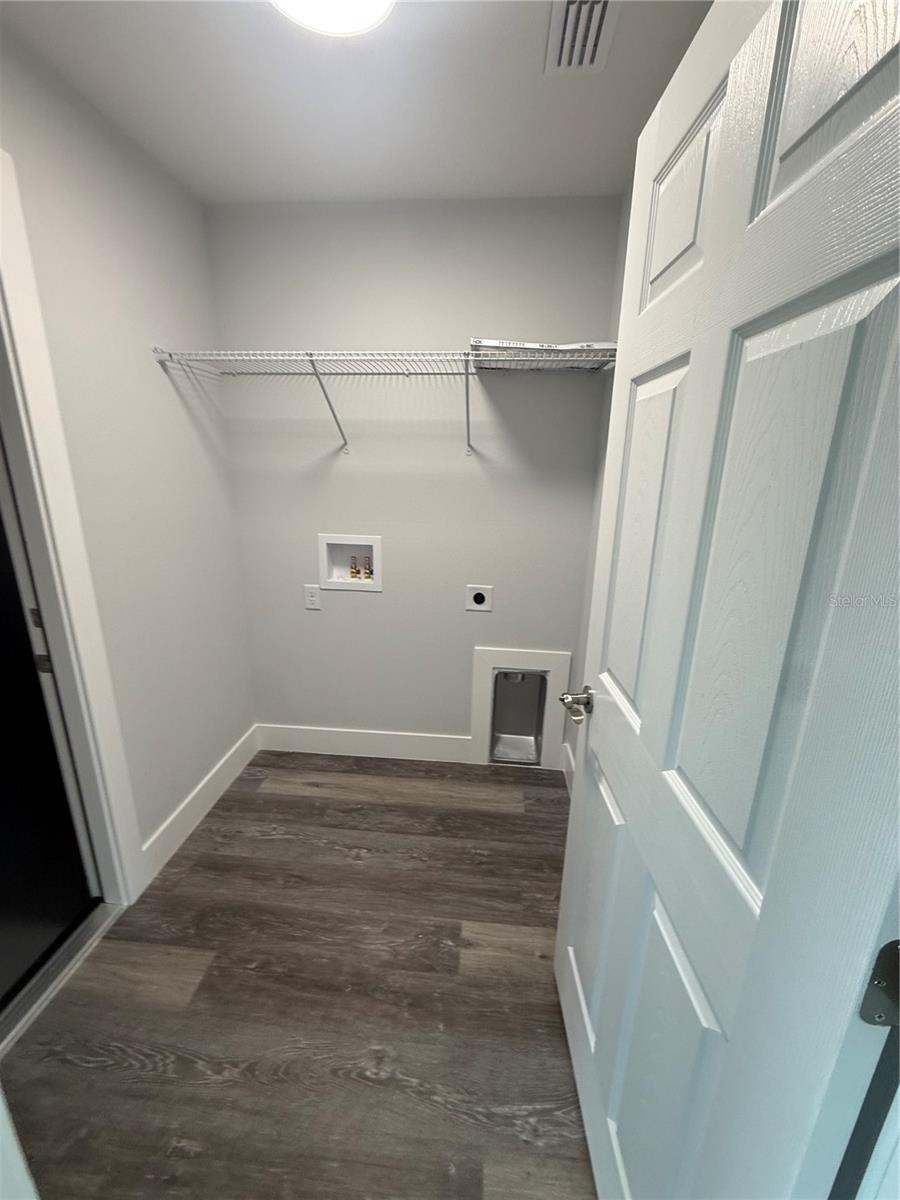 Image 45 of 69 For 13670 113 Place