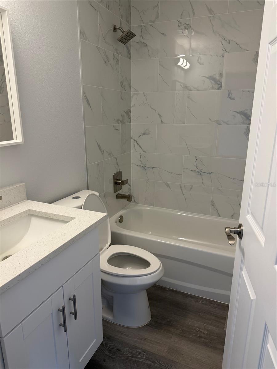 Image 46 of 69 For 13670 113 Place