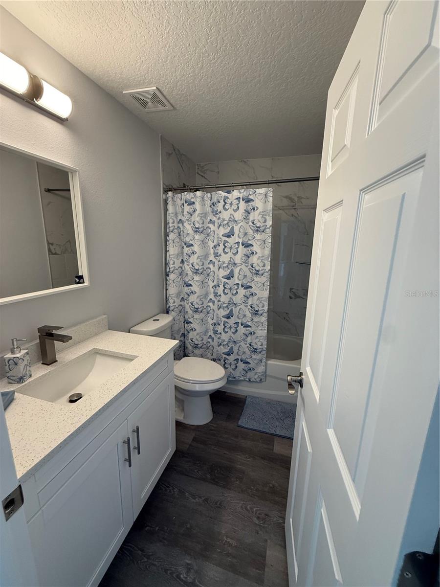 Image 50 of 69 For 13670 113 Place