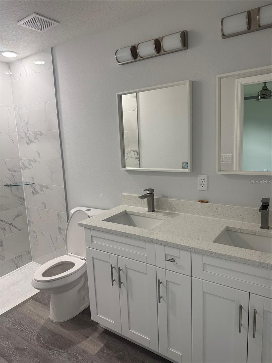 Image 58 of 69 For 13670 113 Place