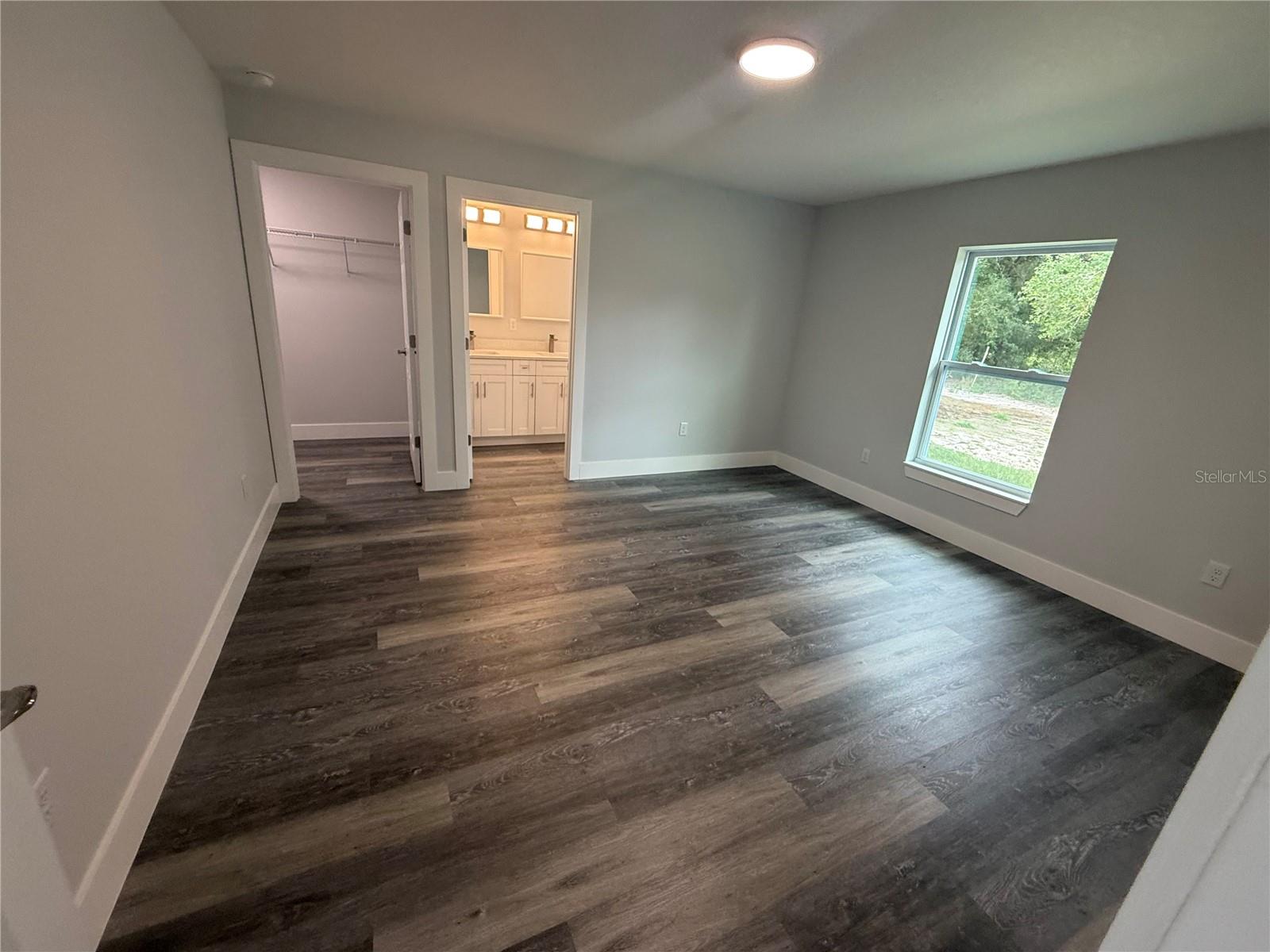 Image 8 of 69 For 13670 113 Place