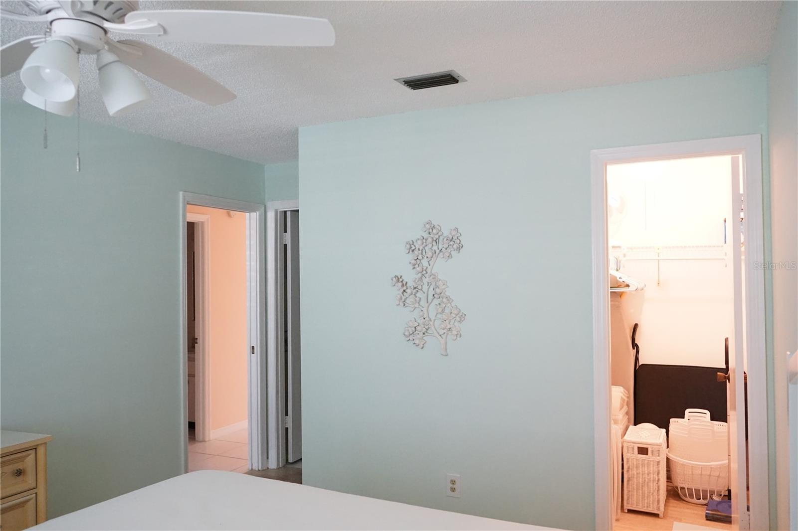 Image 21 of 53 For 1901 Canterbury Lane 4