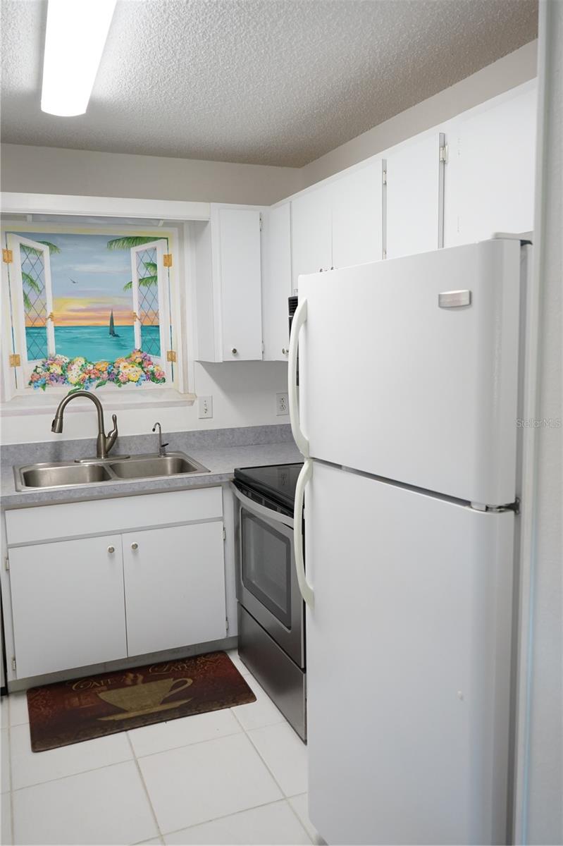 Image 9 of 53 For 1901 Canterbury Lane 4