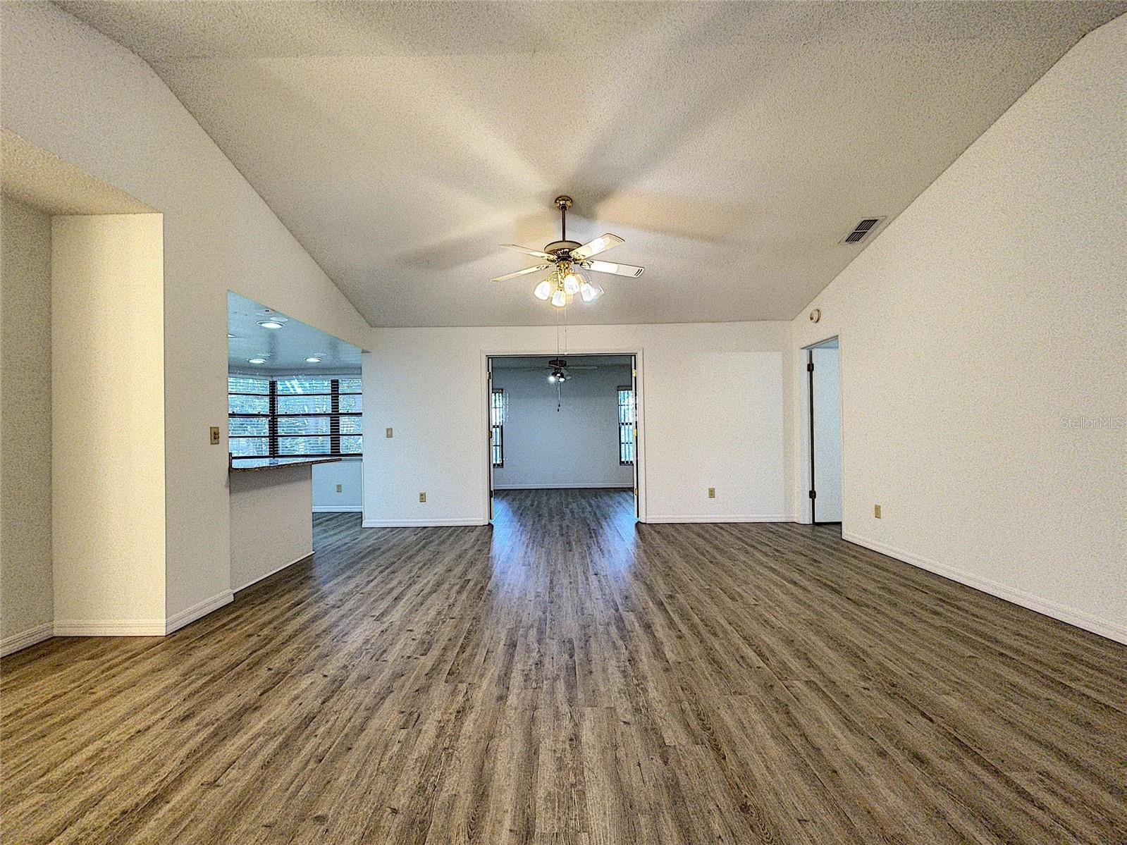 Image 15 of 49 For 4181 Glade Road