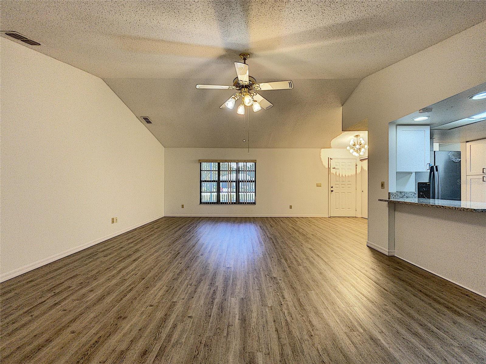 Image 18 of 49 For 4181 Glade Road