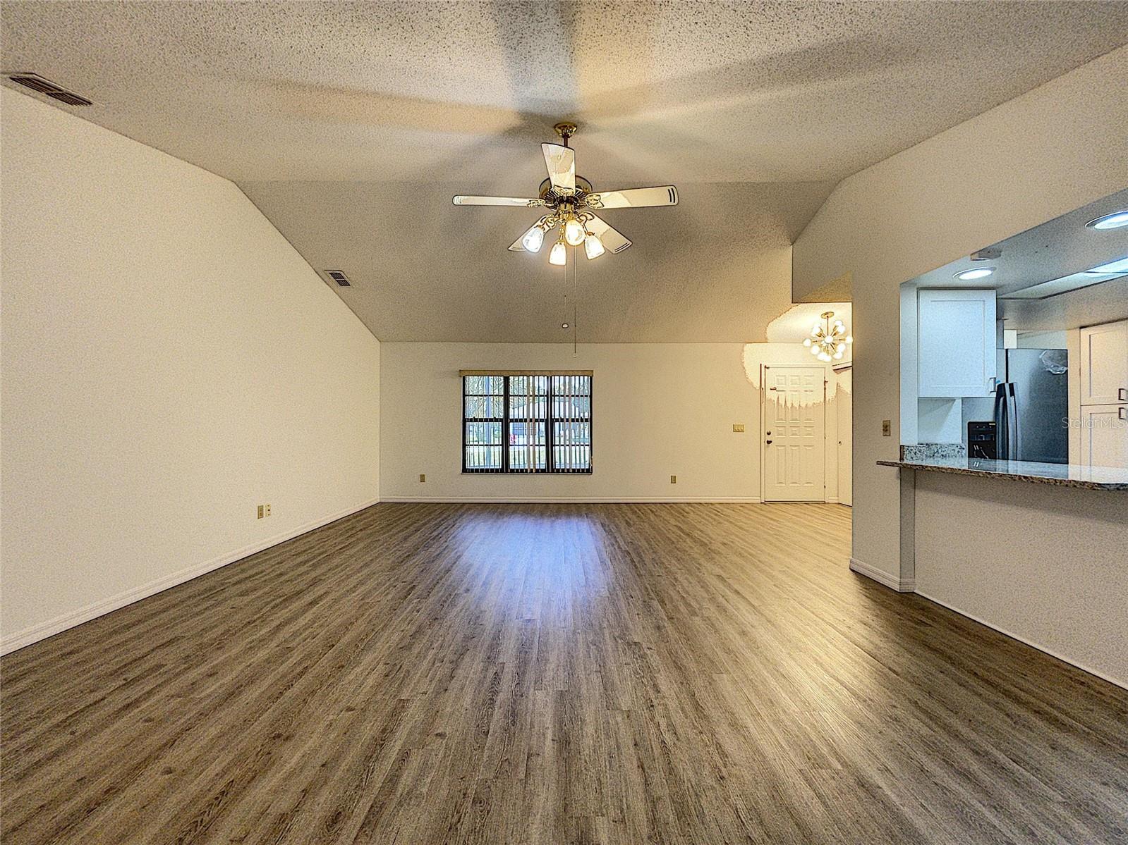 Image 19 of 49 For 4181 Glade Road