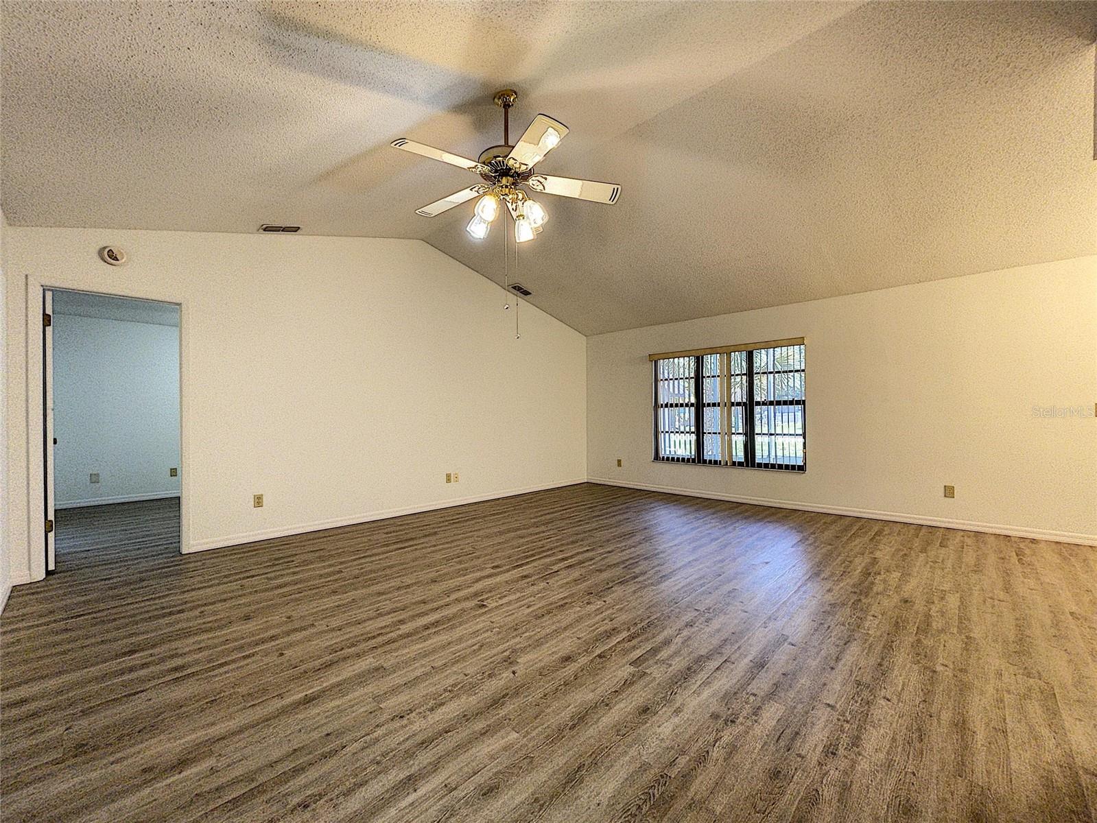 Image 20 of 49 For 4181 Glade Road