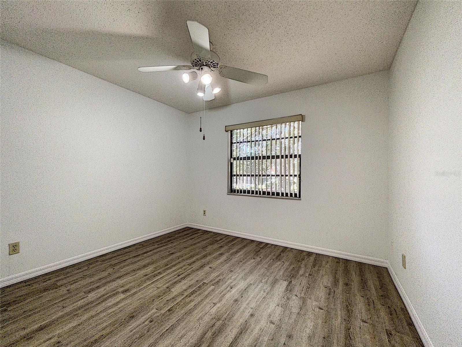 Image 32 of 49 For 4181 Glade Road