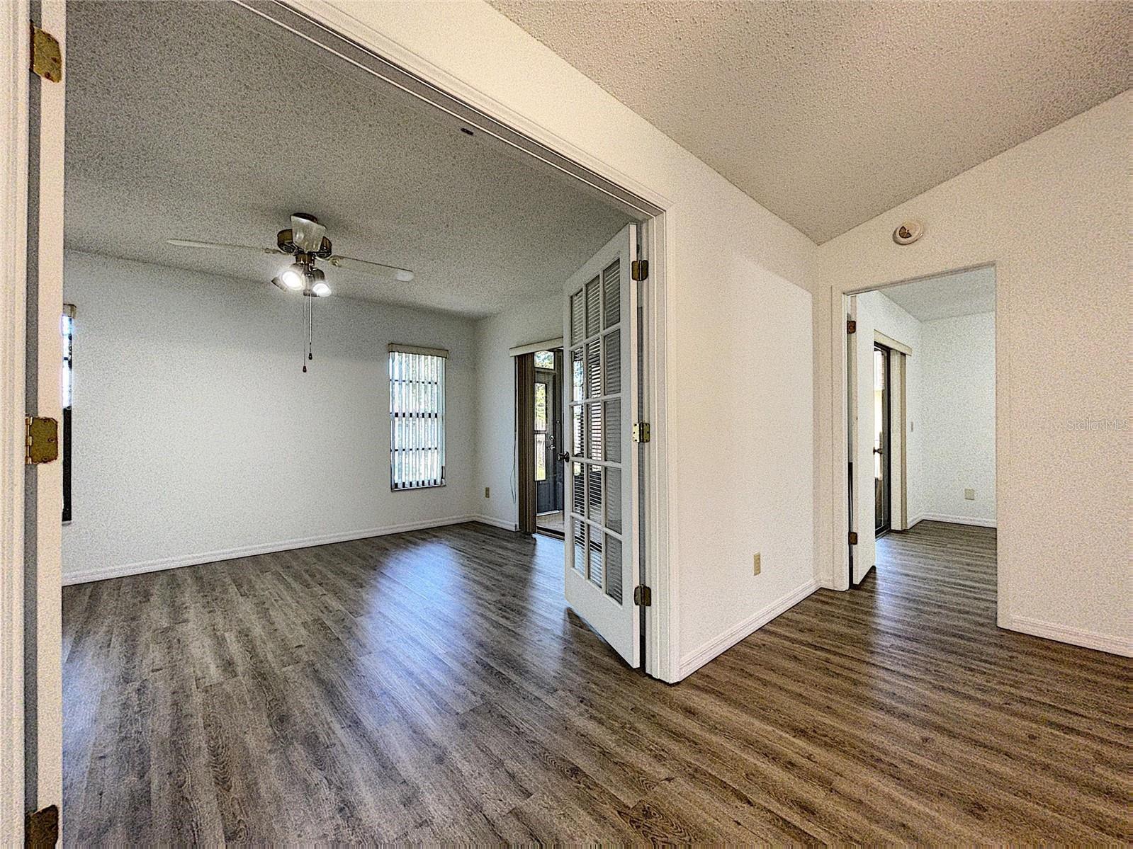 Image 38 of 49 For 4181 Glade Road