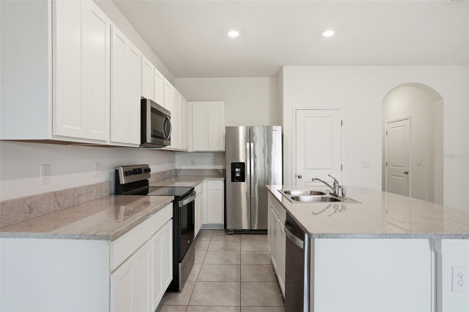 Image 13 of 44 For 5323 Dragonfly Drive