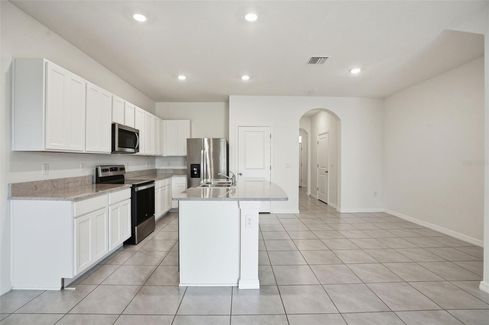 Image 19 of 44 For 5323 Dragonfly Drive