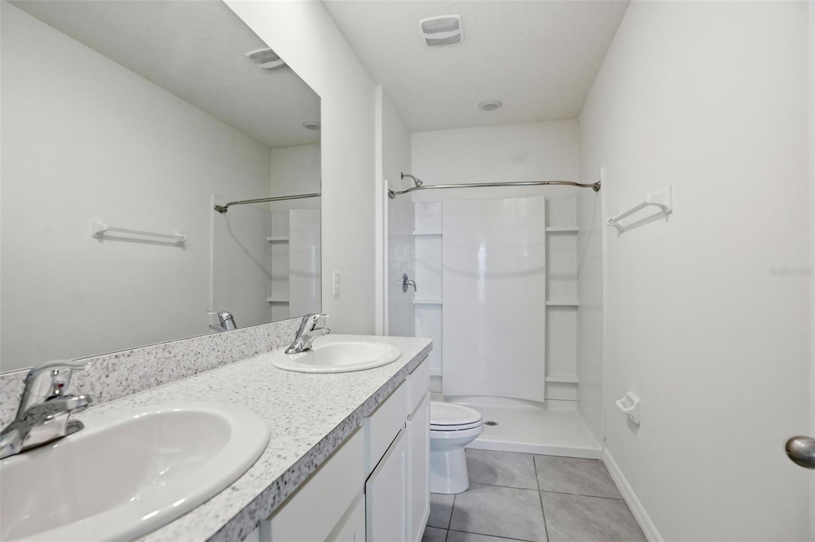 Image 28 of 44 For 5323 Dragonfly Drive