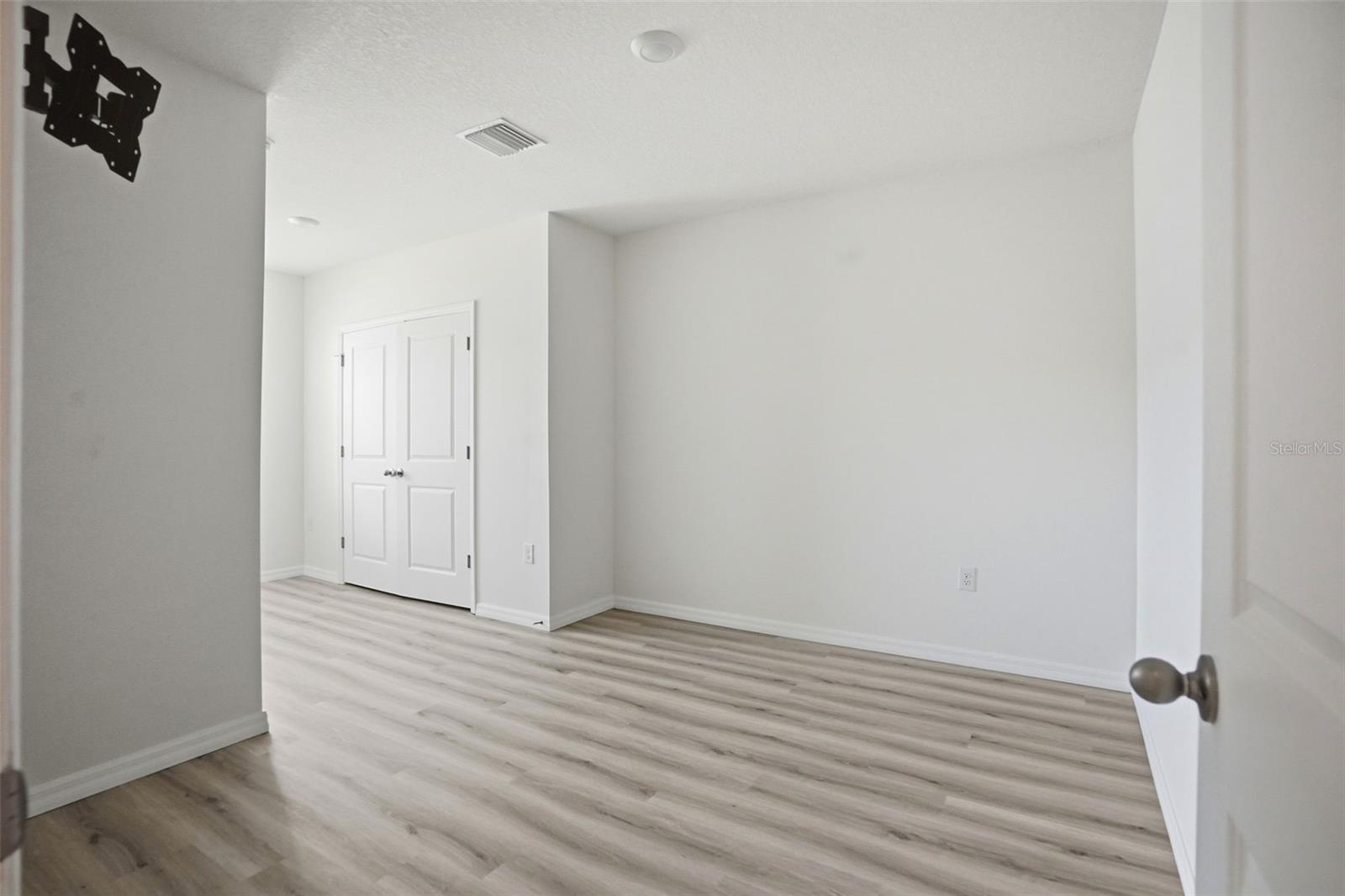 Image 30 of 44 For 5323 Dragonfly Drive