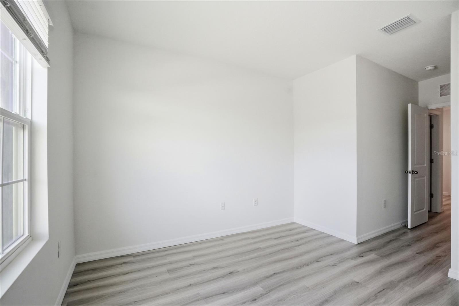 Image 37 of 44 For 5323 Dragonfly Drive