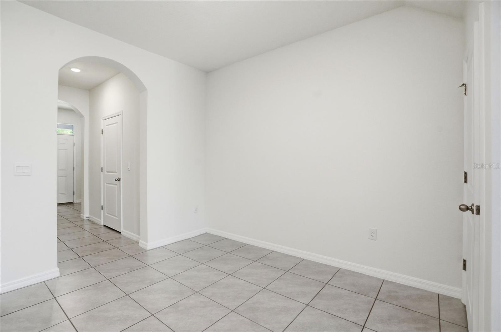 Image 7 of 44 For 5323 Dragonfly Drive