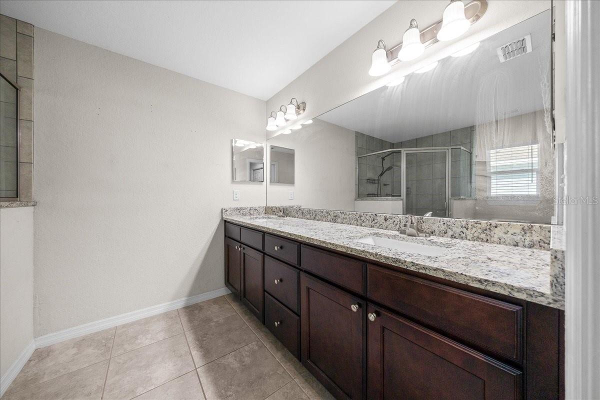 Image 24 of 41 For 5488 61st Avenue