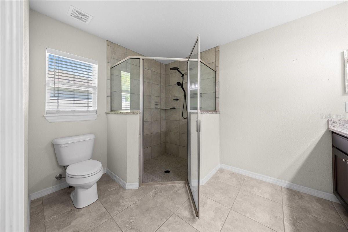 Image 26 of 41 For 5488 61st Avenue