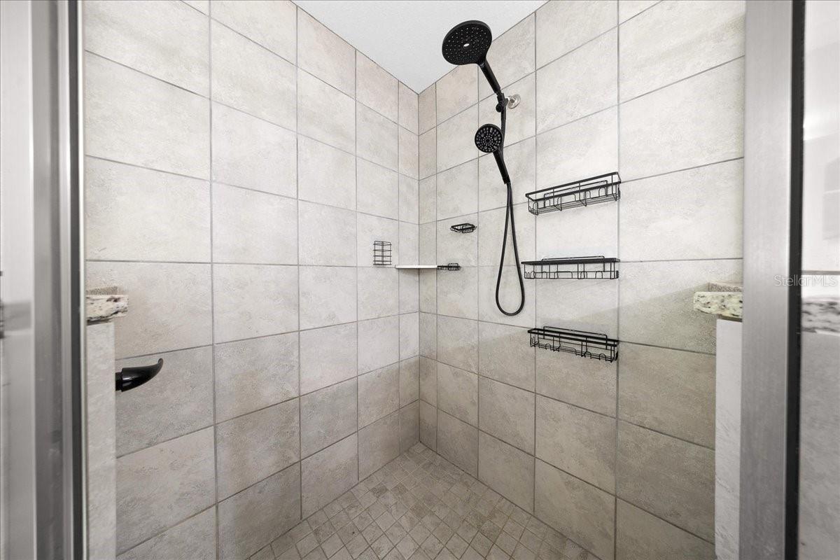 Image 27 of 41 For 5488 61st Avenue