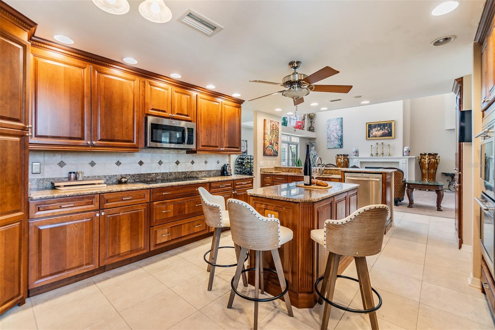 Image 12 of 73 For 1422 Jumana Loop