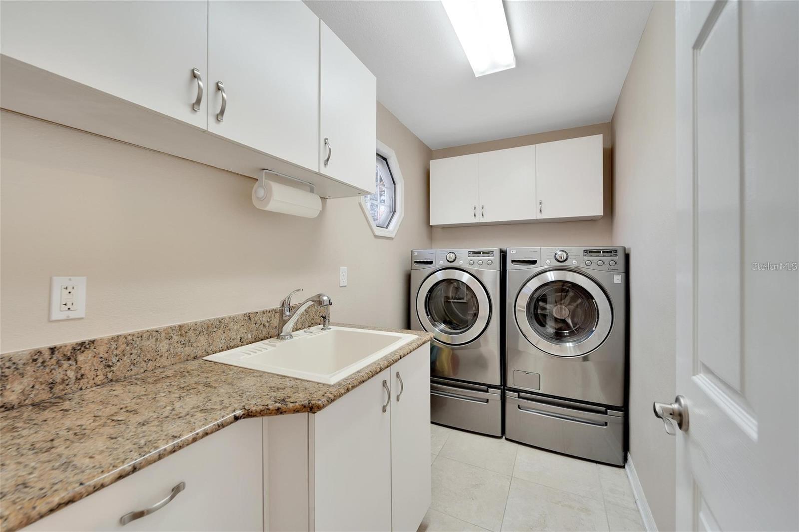 Image 27 of 73 For 1422 Jumana Loop