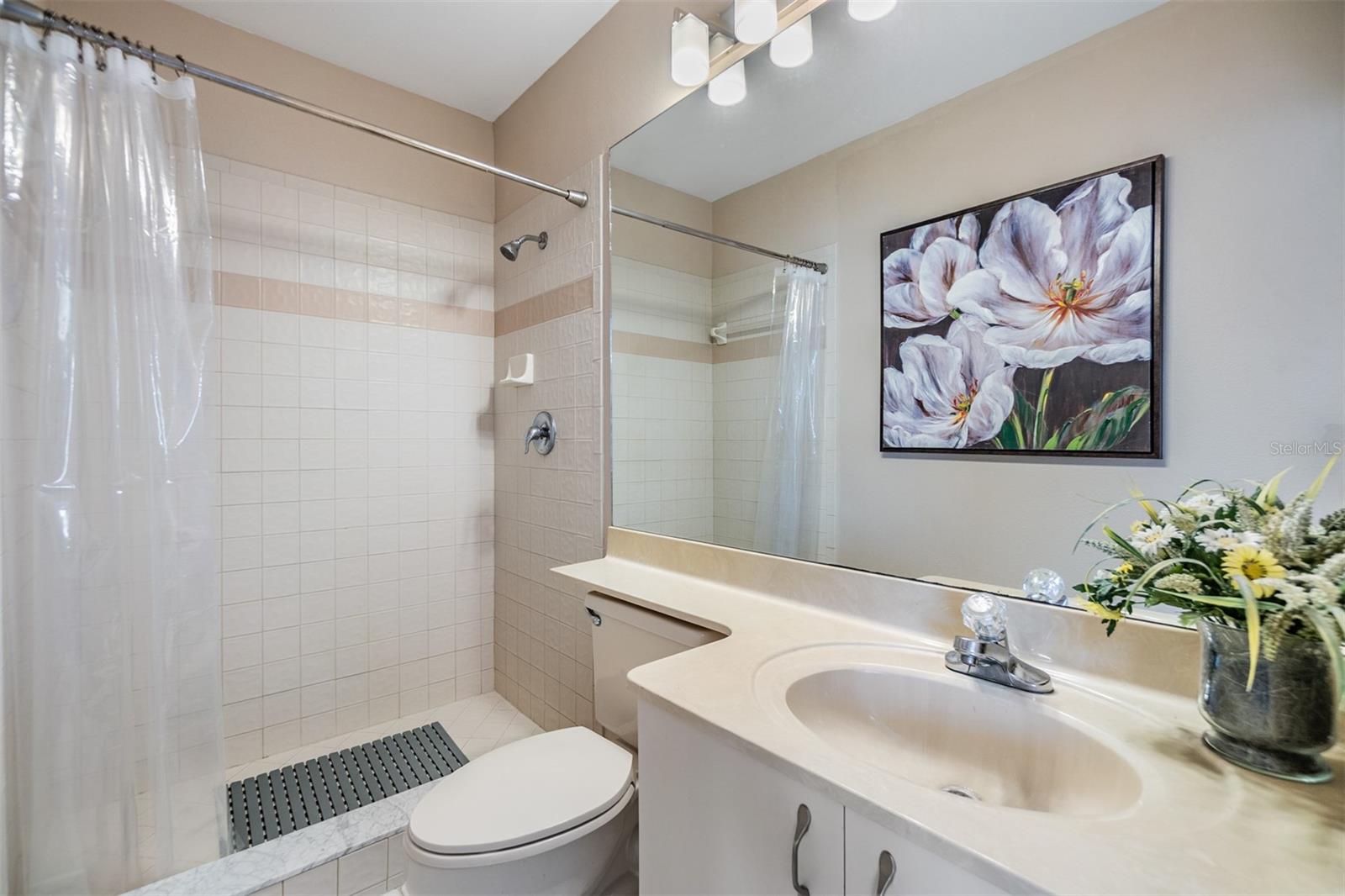 Image 35 of 73 For 1422 Jumana Loop