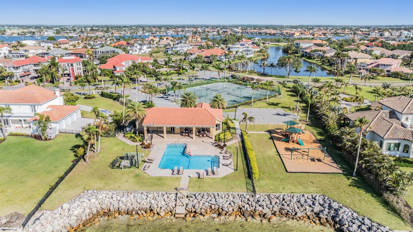 Image 69 of 73 For 1422 Jumana Loop