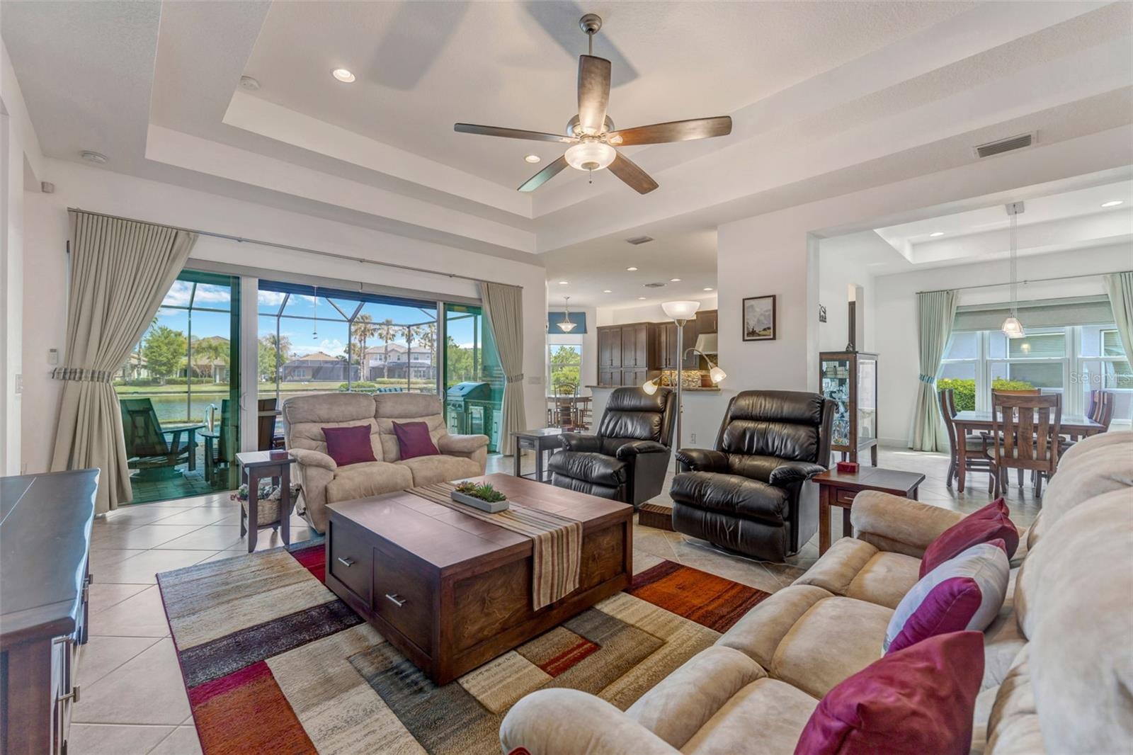 Image 14 of 90 For 2752 Coco Palm Circle